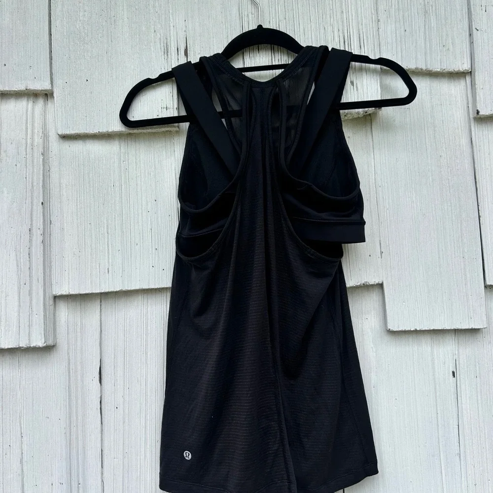 Lululemon Tough It Out Tank Top Black Built-in Bra Strappy‎ Back Mesh 6 W1L78S